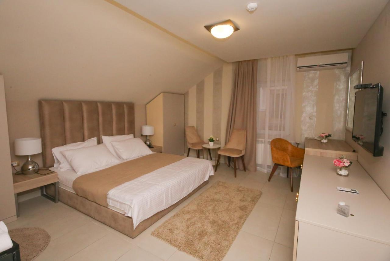 Bajadera Lux Hotel Belgrád Kültér fotó