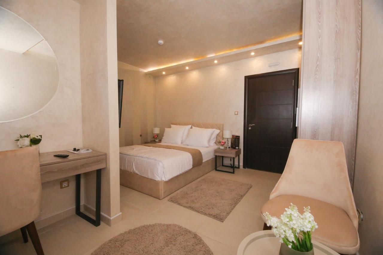 Bajadera Lux Hotel Belgrád Kültér fotó