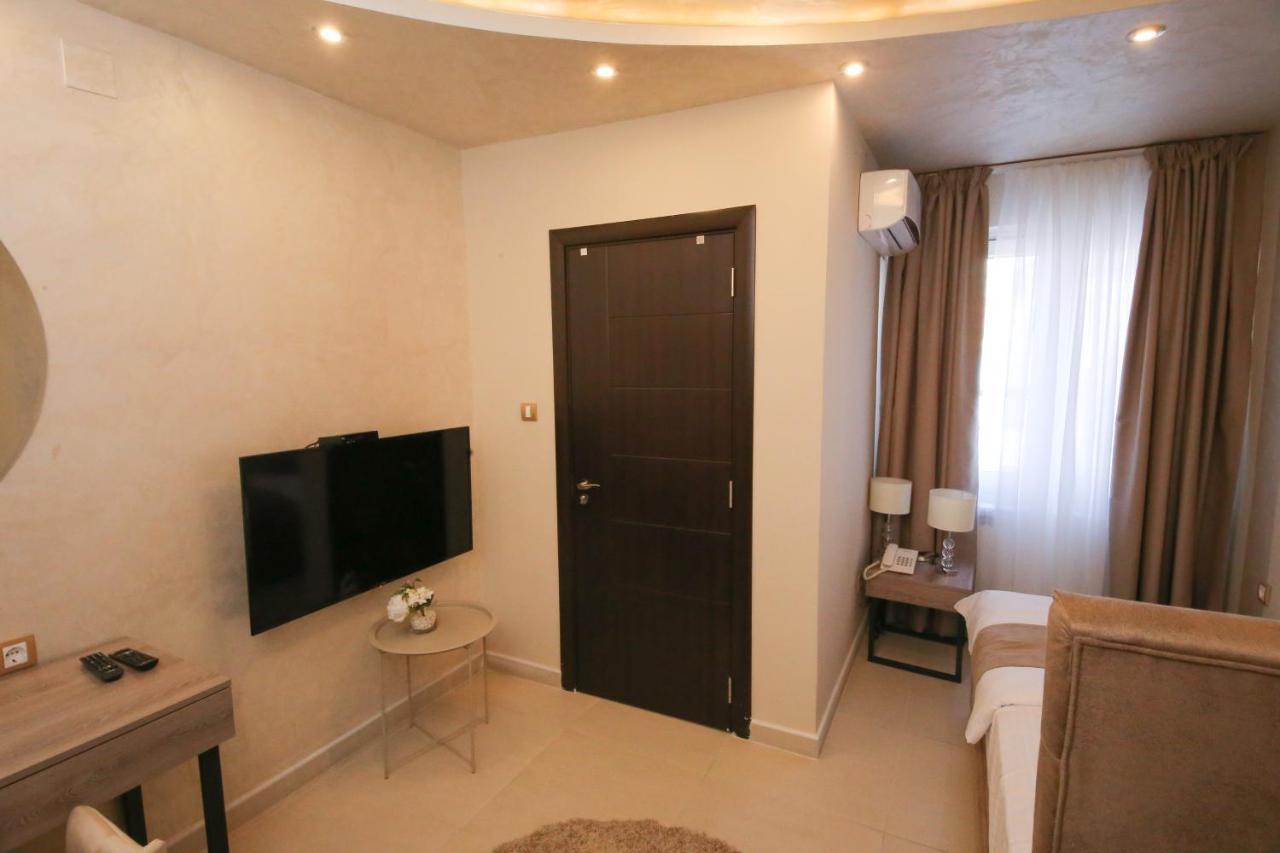 Bajadera Lux Hotel Belgrád Kültér fotó