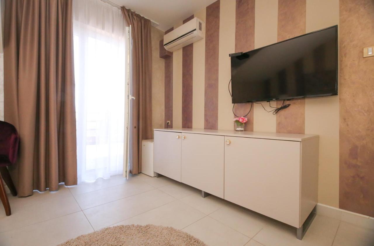 Bajadera Lux Hotel Belgrád Kültér fotó