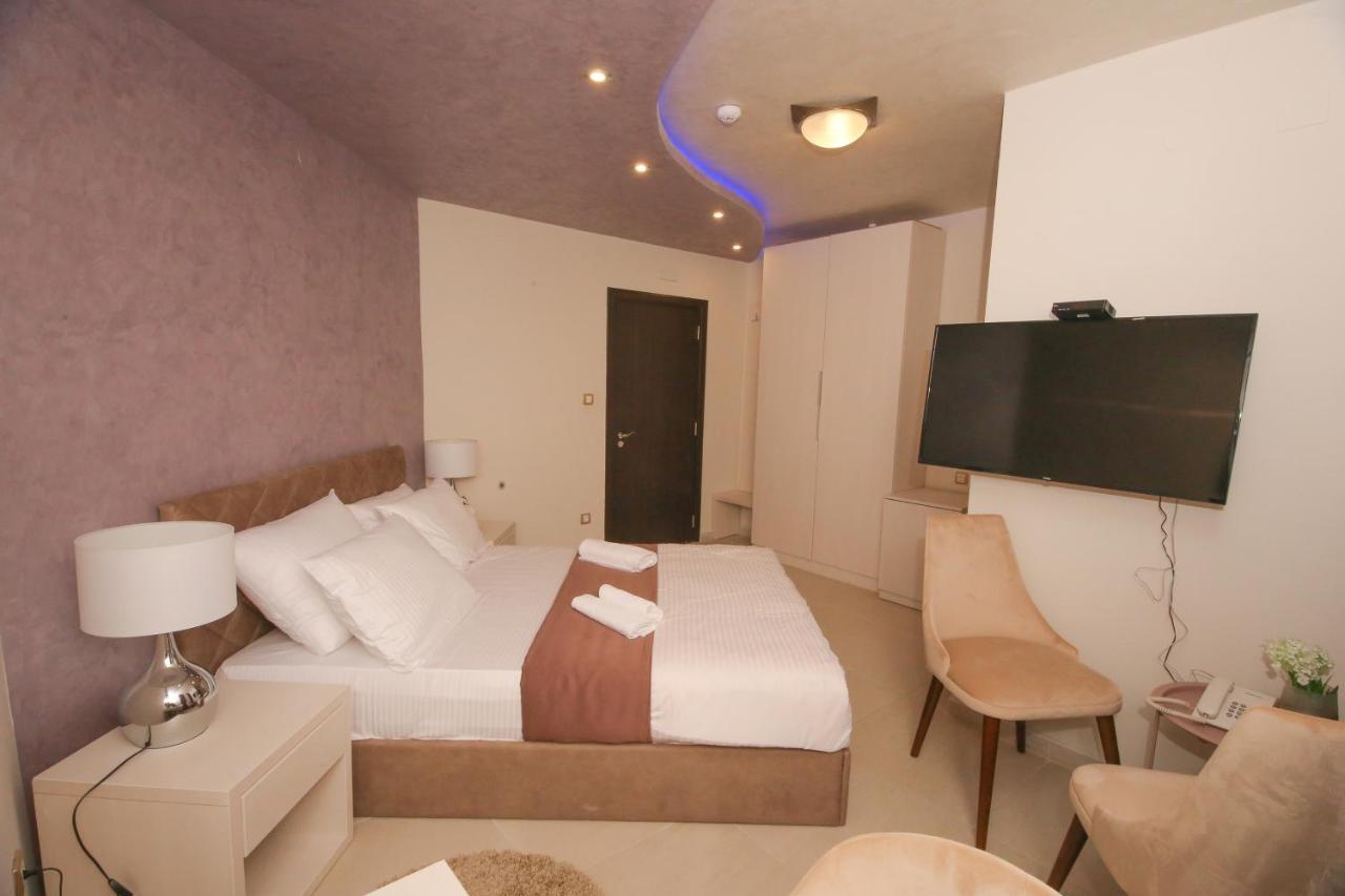 Bajadera Lux Hotel Belgrád Kültér fotó