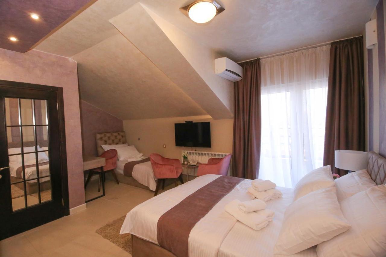 Bajadera Lux Hotel Belgrád Kültér fotó